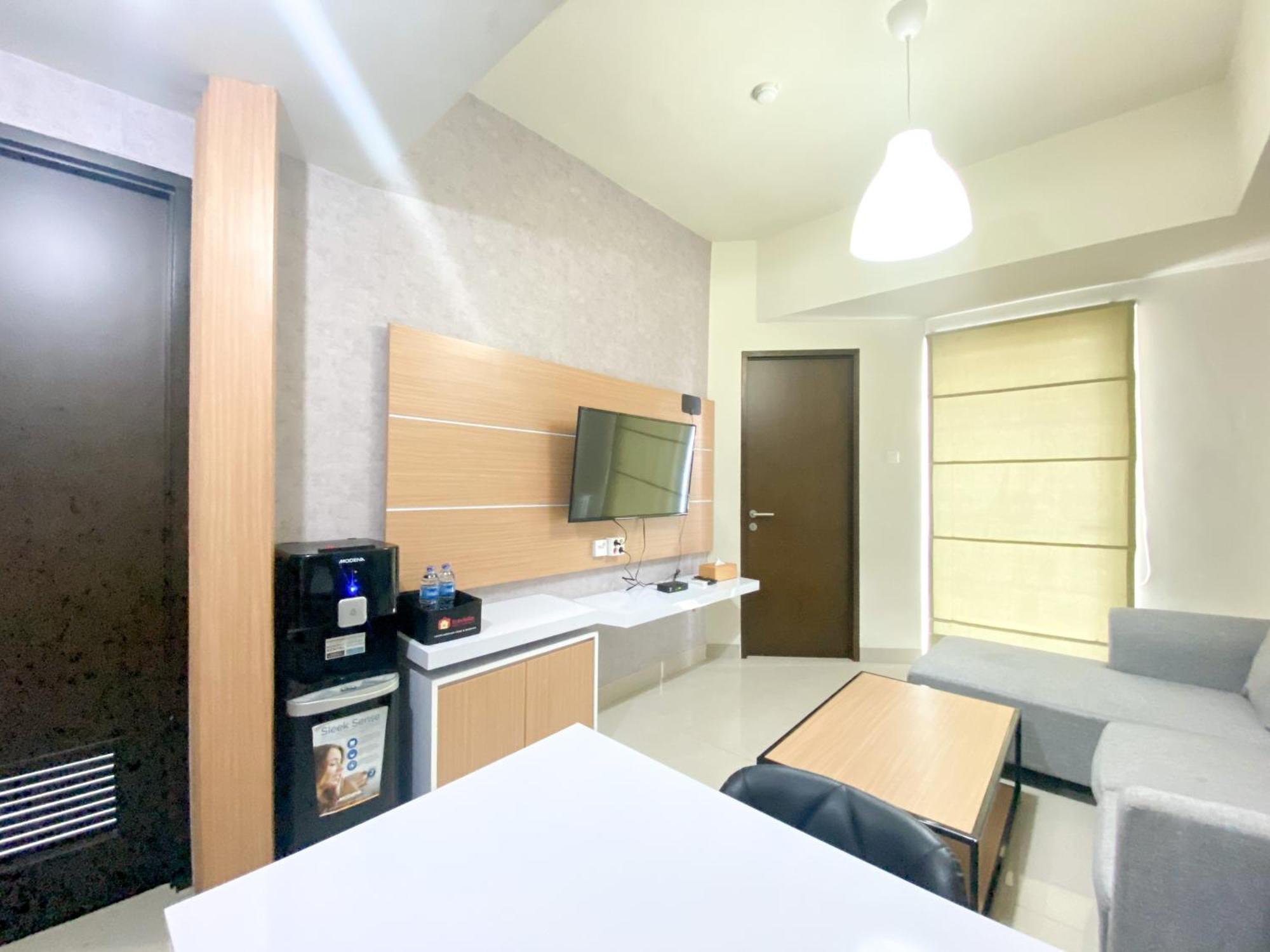 Exclusive And Comfortable 1br Mustika Golf By Travelio * Bekasi