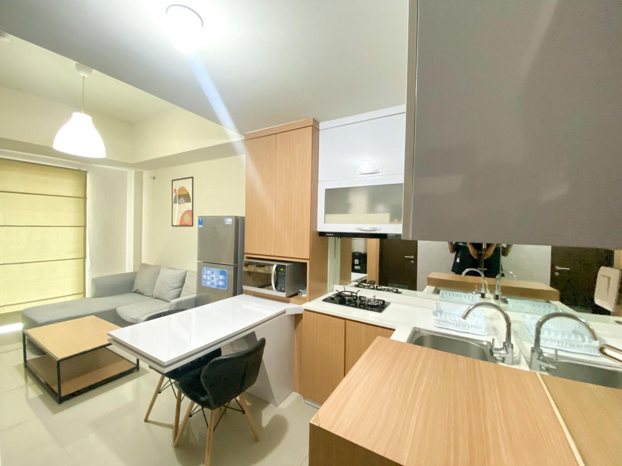 Apartemen Exclusive And Comfortable 1br Mustika Golf By Travelio Bekasi
