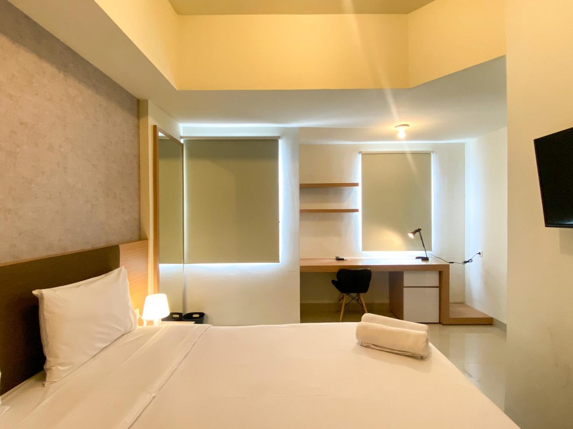 Exclusive And Comfortable 1br Mustika Golf By Travelio Bekasi